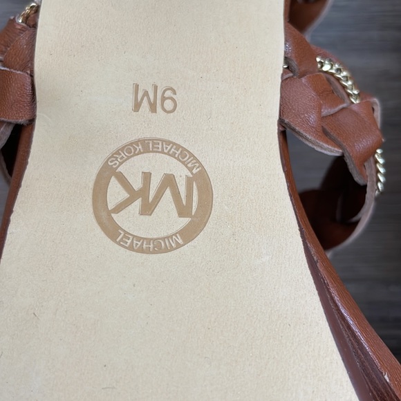 Gorgeous MICHAEL KORS high hill sandals size 9. New - Picture 8 of 12